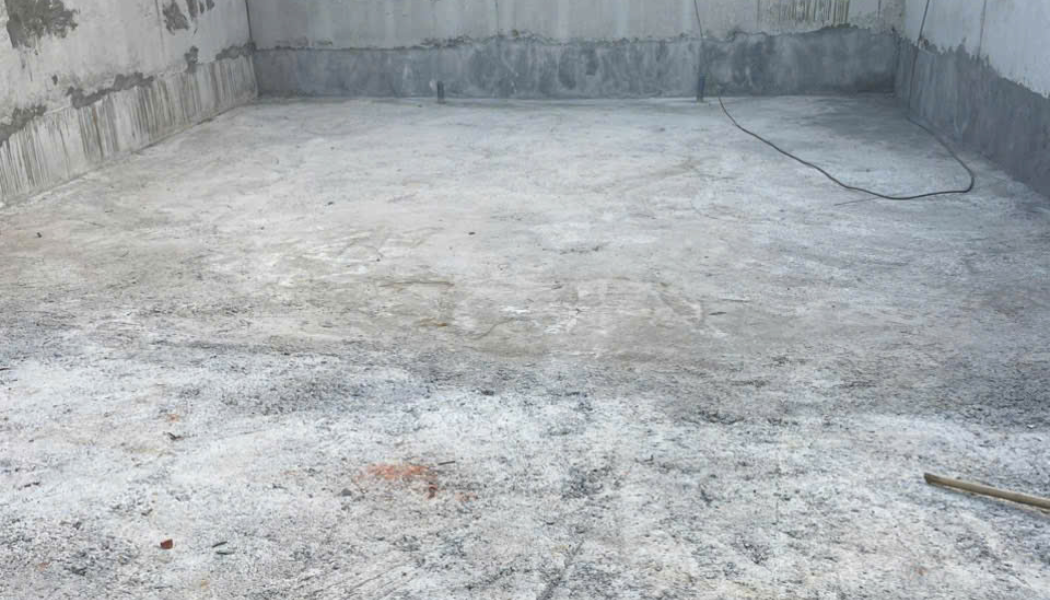 Vì sao sân thượng thường thấm nước vào mùa mưa?