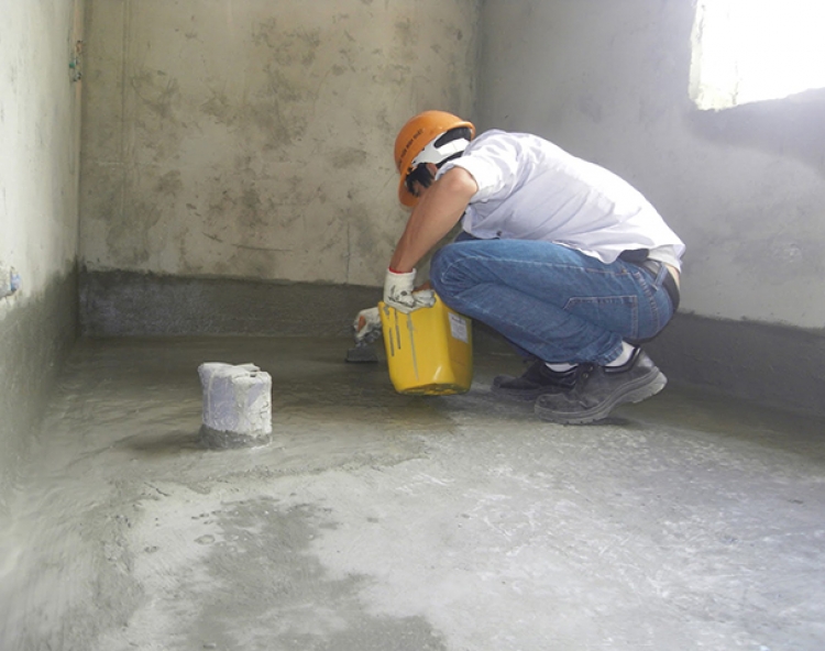 Cách Xử Lý Chống Thấm Sàn Gạch Men Đã Ố Vàng, Đọng Nước Tại Bắc Ninh